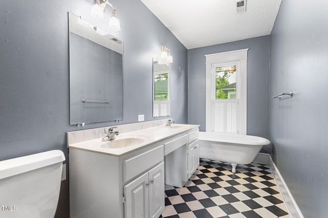 104 E Wilson Street, Mebane, NC 27302