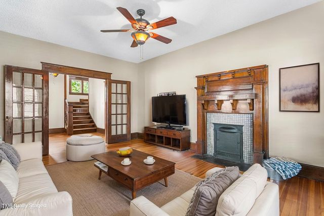 104 E Wilson Street, Mebane, NC 27302