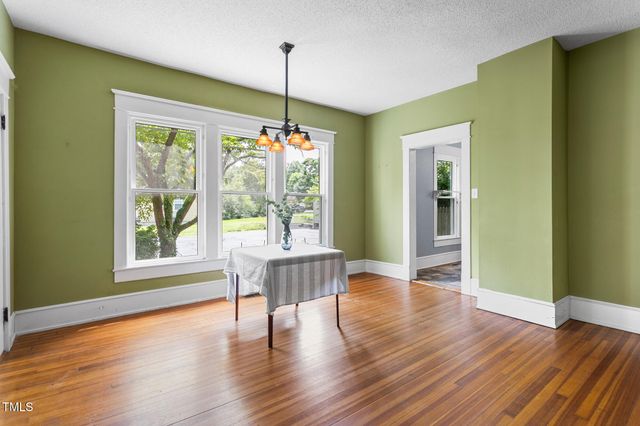 104 E Wilson Street, Mebane, NC 27302