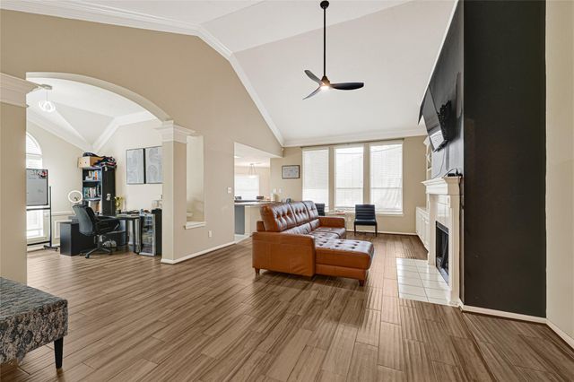 2438 Daneswood Court, Spring, TX 77388