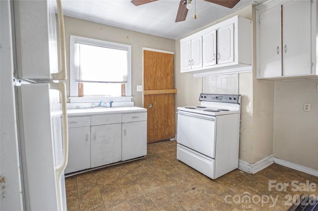 120 W Steele Street, Salisbury, NC 28144