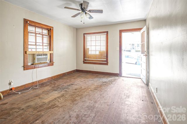 120 W Steele Street, Salisbury, NC 28144