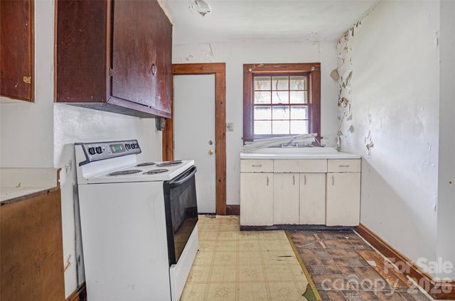 120 W Steele Street, Salisbury, NC 28144