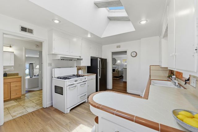 4450 Moddison Ave, Sacramento, CA 95819