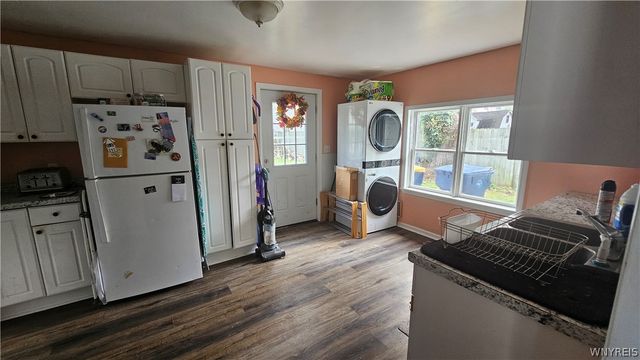 124 Harvey Avenue, Lockport City, NY 14094
