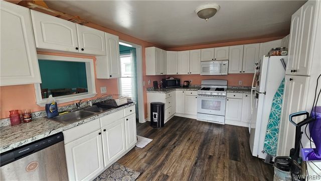 124 Harvey Avenue, Lockport City, NY 14094