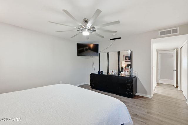 26429 S GREENCASTLE Drive, Sun Lakes, AZ 85248