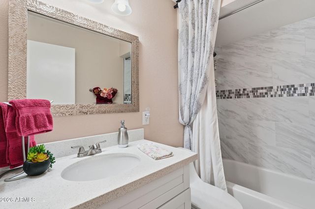 26429 S GREENCASTLE Drive, Sun Lakes, AZ 85248