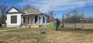 420 W 6th ST, Taylor, TX 76574