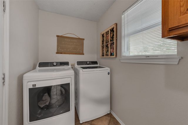 2321 County Road 2360, Decatur, TX 76234