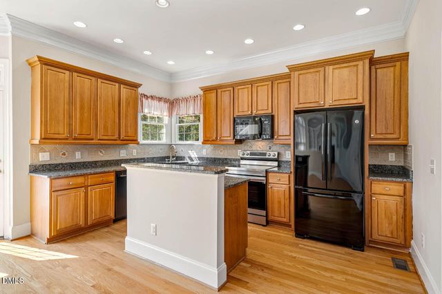 803 Highgrove Drive, Chapel Hill, NC 27516