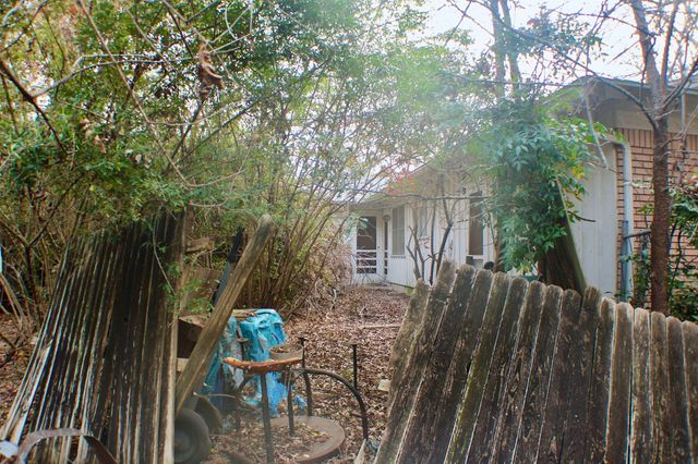 1725 Holt Street, Fort Worth, TX 76103