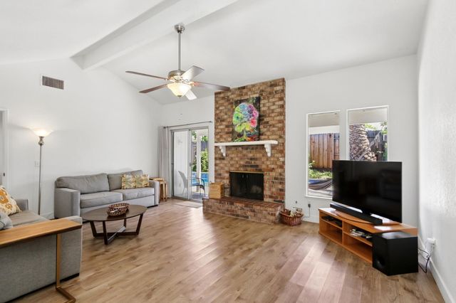 5136 Vista Del Oro Way, Fair Oaks, CA 95628