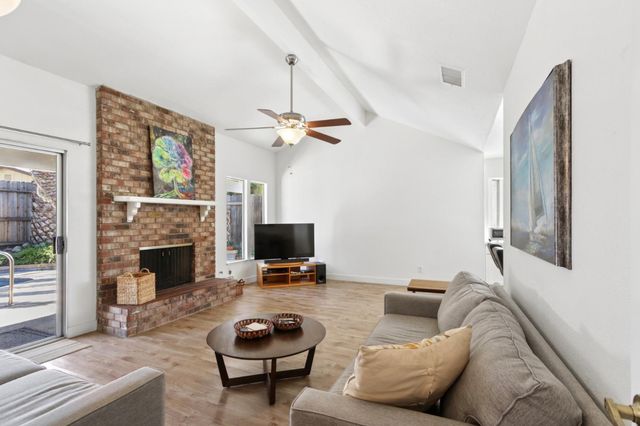 5136 Vista Del Oro Way, Fair Oaks, CA 95628