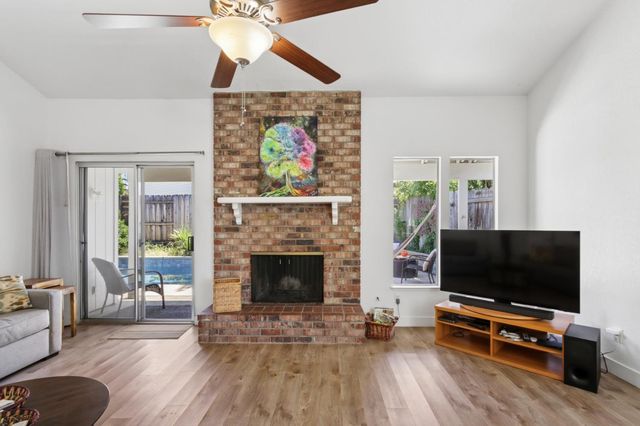 5136 Vista Del Oro Way, Fair Oaks, CA 95628