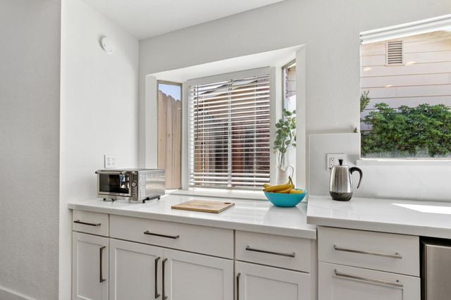 5136 Vista Del Oro Way, Fair Oaks, CA 95628