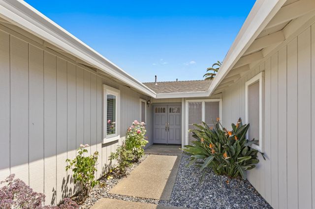 5136 Vista Del Oro Way, Fair Oaks, CA 95628