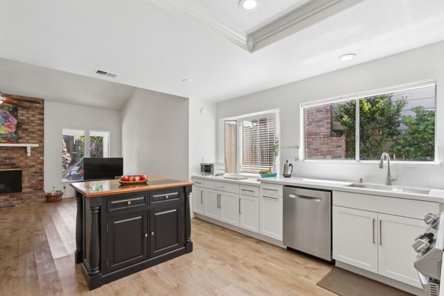 5136 Vista Del Oro Way, Fair Oaks, CA 95628