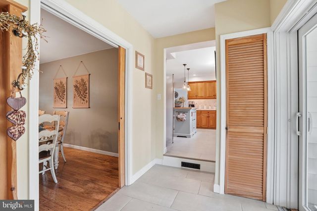 17 DERSTINE RD, Hatfield, PA 19440