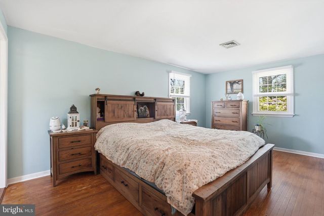 17 DERSTINE RD, Hatfield, PA 19440