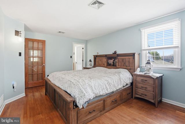 17 DERSTINE RD, Hatfield, PA 19440