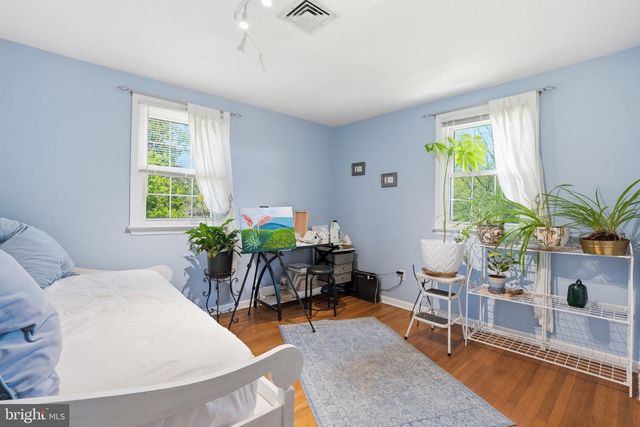 17 DERSTINE RD, Hatfield, PA 19440