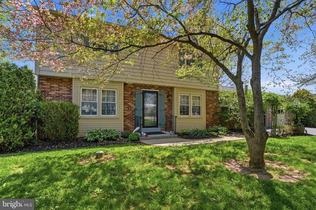 17 DERSTINE RD, Hatfield, PA 19440