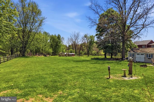 17 DERSTINE RD, Hatfield, PA 19440