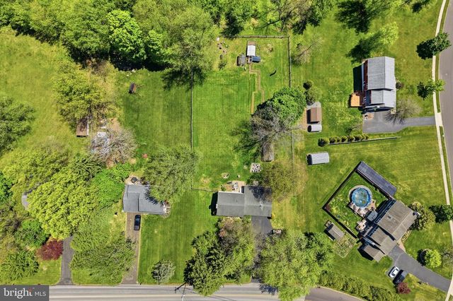 17 DERSTINE RD, Hatfield, PA 19440