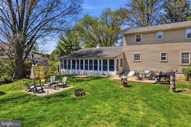 17 DERSTINE RD, Hatfield, PA 19440