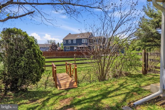 17 DERSTINE RD, Hatfield, PA 19440