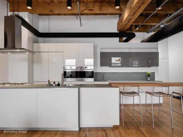 312 N May Street 5G, Chicago, IL 60607