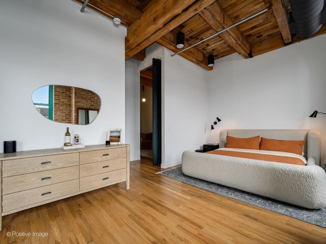 312 N May Street 5G, Chicago, IL 60607