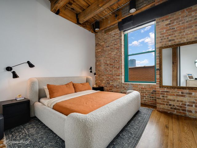 312 N May Street 5G, Chicago, IL 60607