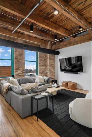 312 N May Street 5G, Chicago, IL 60607