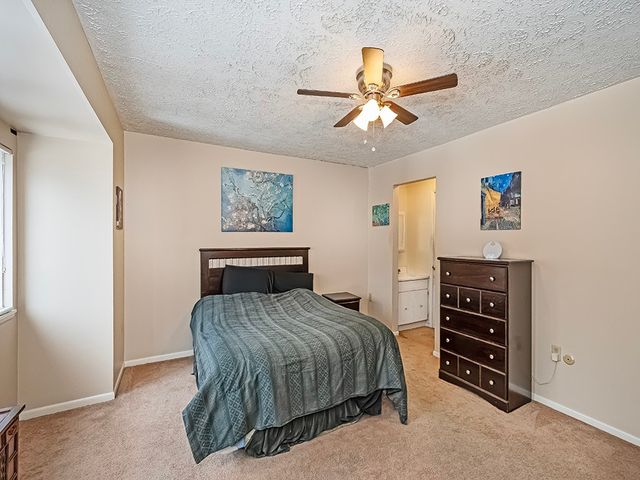 324 Central Dr, Cranberry Twp, PA 16066