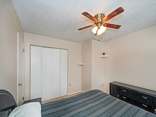 324 Central Dr, Cranberry Twp, PA 16066