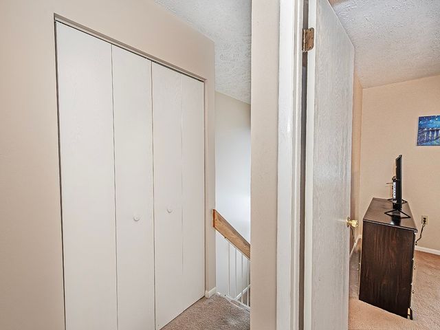 324 Central Dr, Cranberry Twp, PA 16066