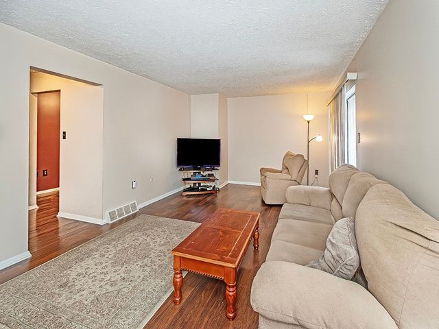 324 Central Dr, Cranberry Twp, PA 16066