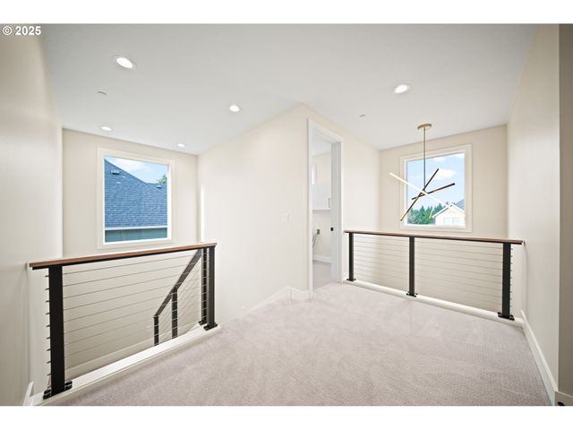 2044 Nw 33RD Way, Camas, WA 98607