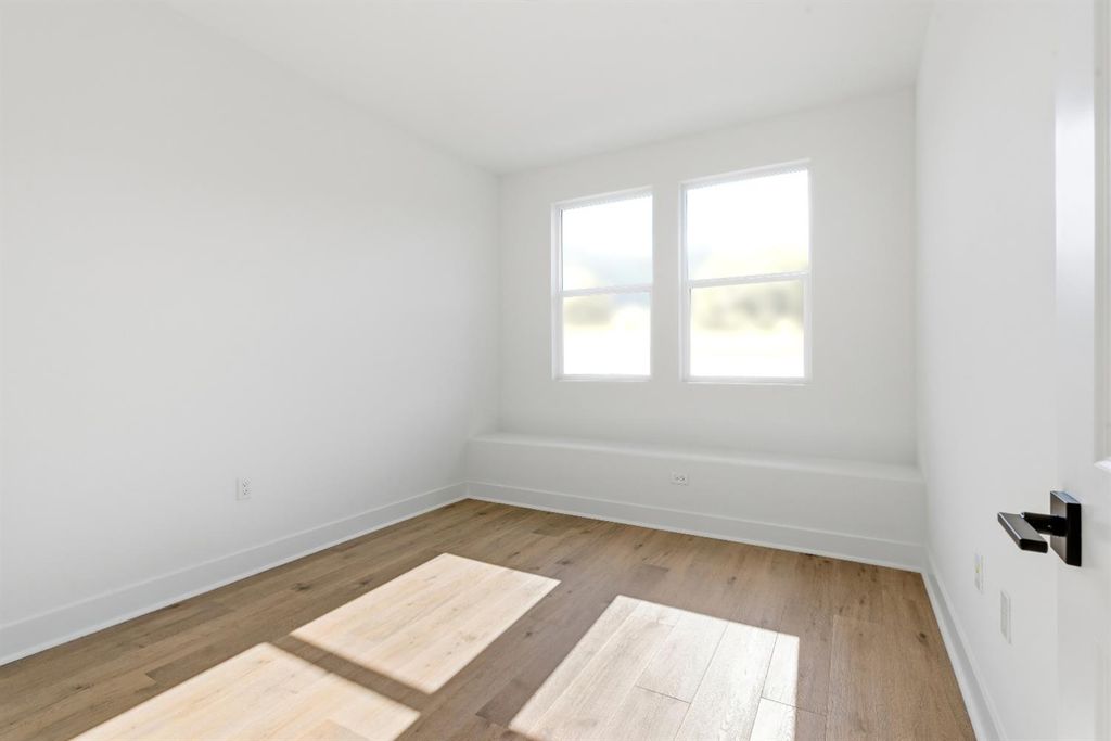 Image 18 of property listing at 8069 Cottonwood Drive, Friant, CA 93626