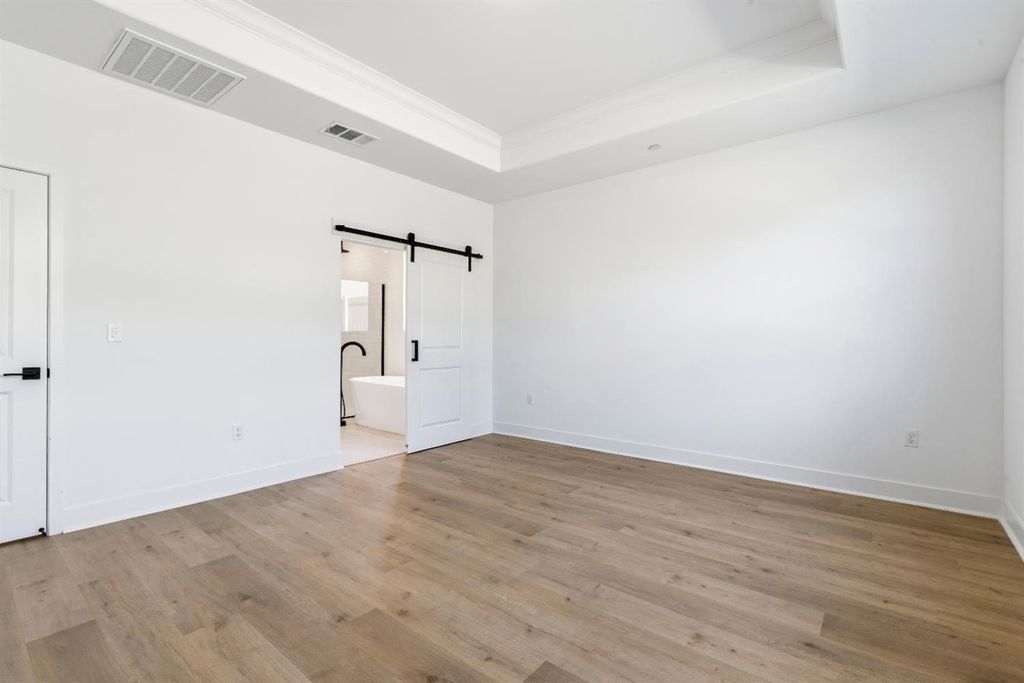 Image 21 of property listing at 8069 Cottonwood Drive, Friant, CA 93626