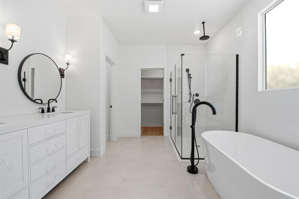 Image 23 of property listing at 8069 Cottonwood Drive, Friant, CA 93626