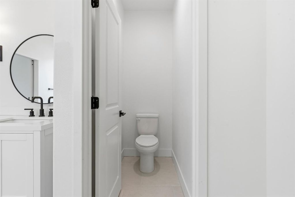 Image 25 of property listing at 8069 Cottonwood Drive, Friant, CA 93626