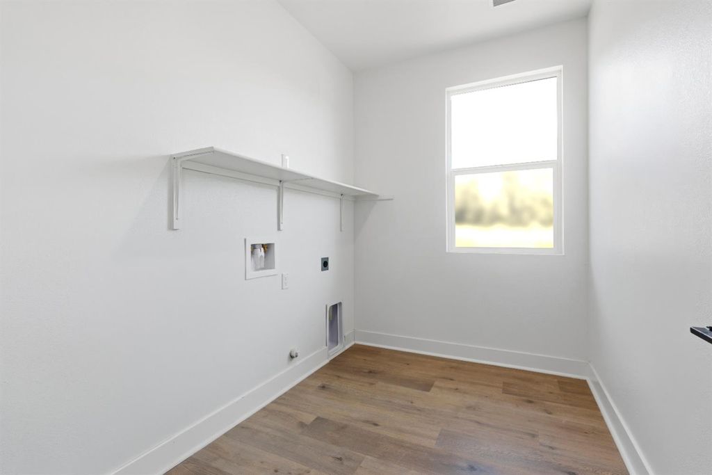 Image 27 of property listing at 8069 Cottonwood Drive, Friant, CA 93626