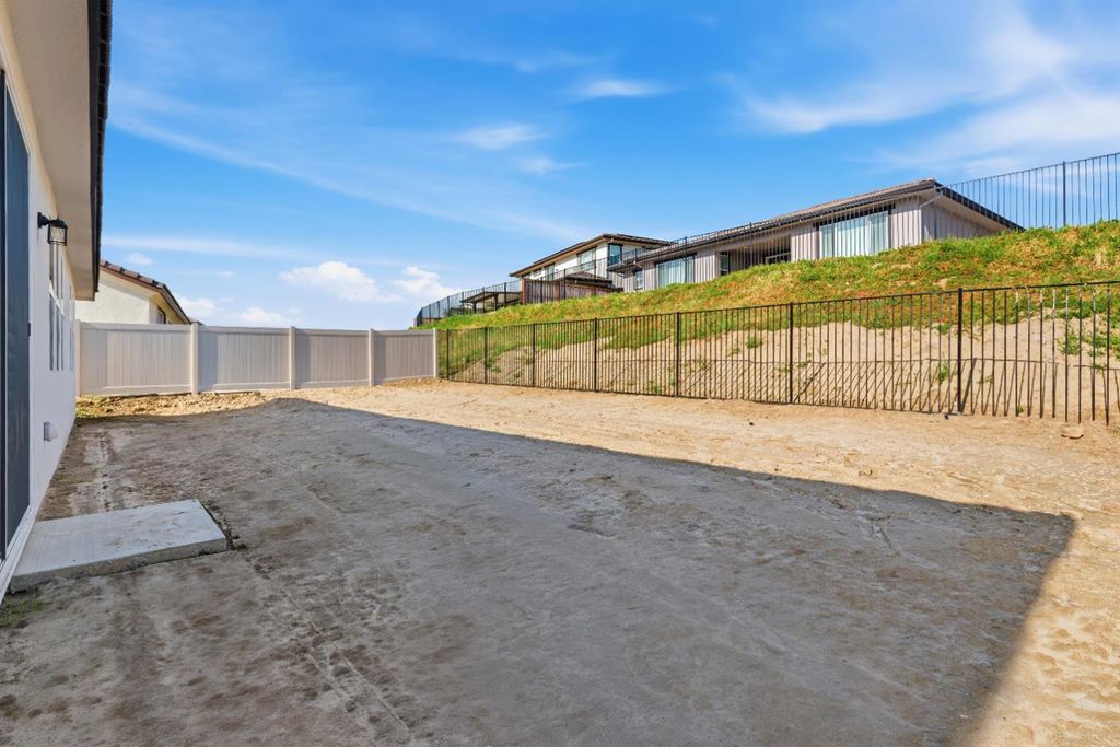 Image 30 of property listing at 8069 Cottonwood Drive, Friant, CA 93626