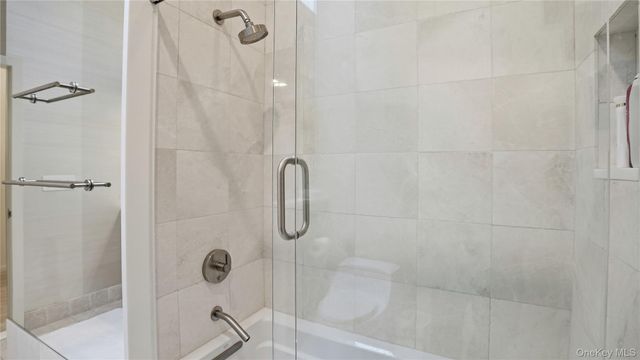 15 Blueberry Lane, Quogue, NY 11959