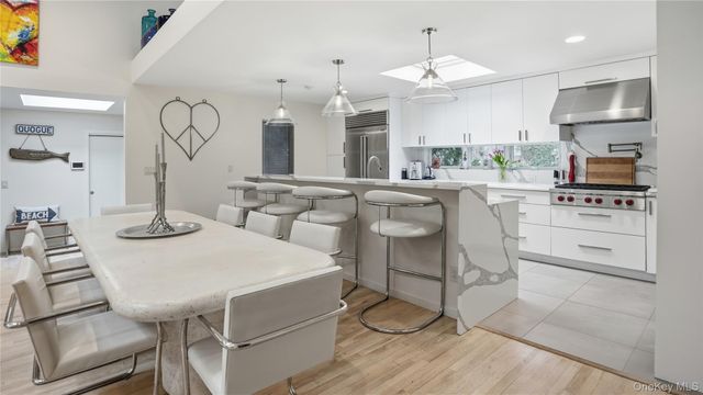 15 Blueberry Lane, Quogue, NY 11959