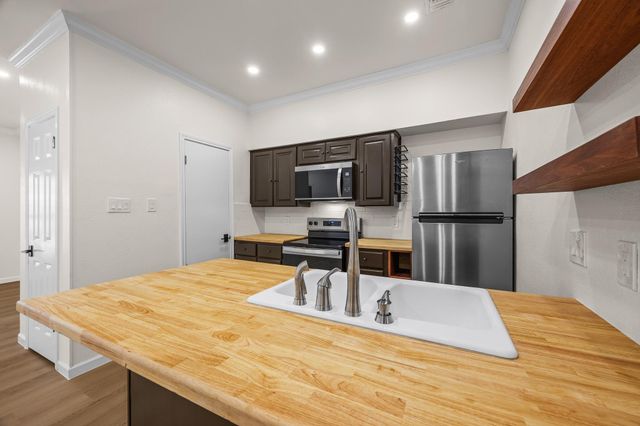 1307 Kinney Ave, Austin, TX 78704