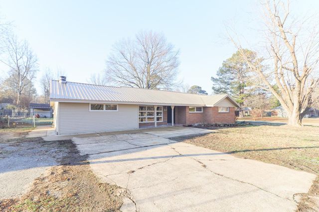 1305 Rosemond, Jonesboro, AR 72401